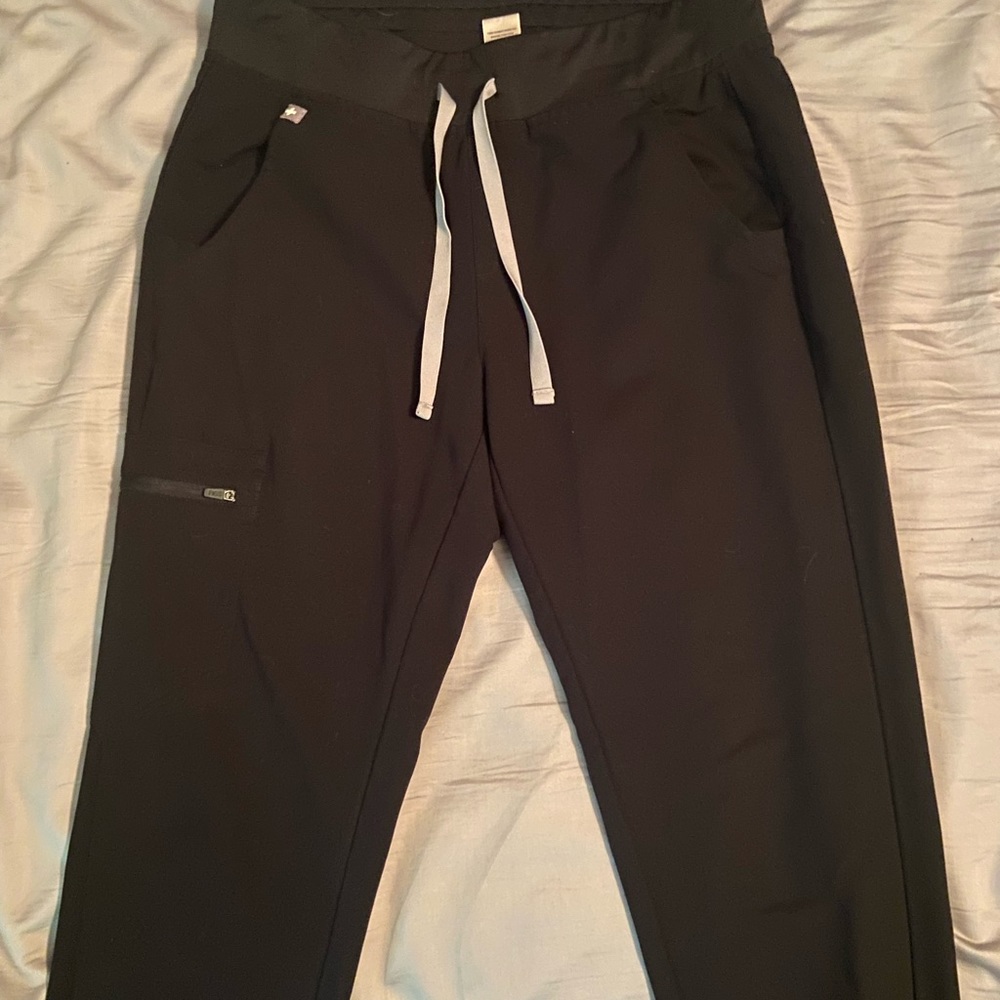 Womens Zamora figs scrub pants.